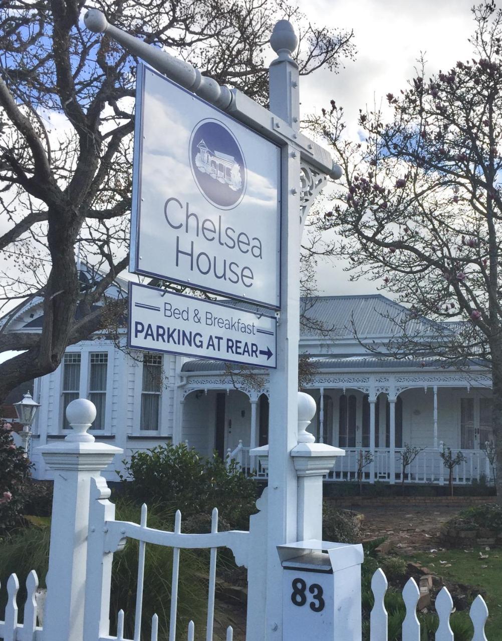 Chelsea House Bed & Breakfast Whangarei Bagian luar foto