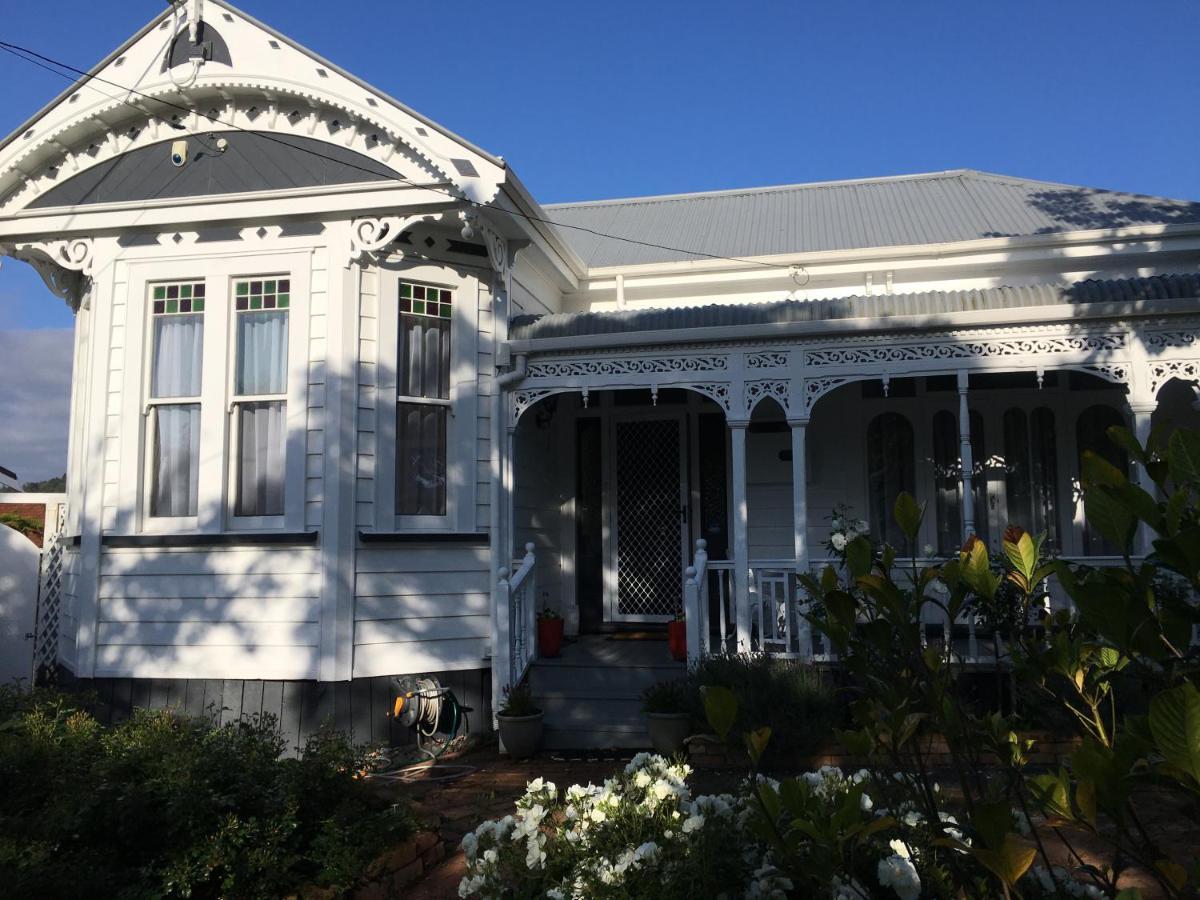 Chelsea House Bed & Breakfast Whangarei Bagian luar foto